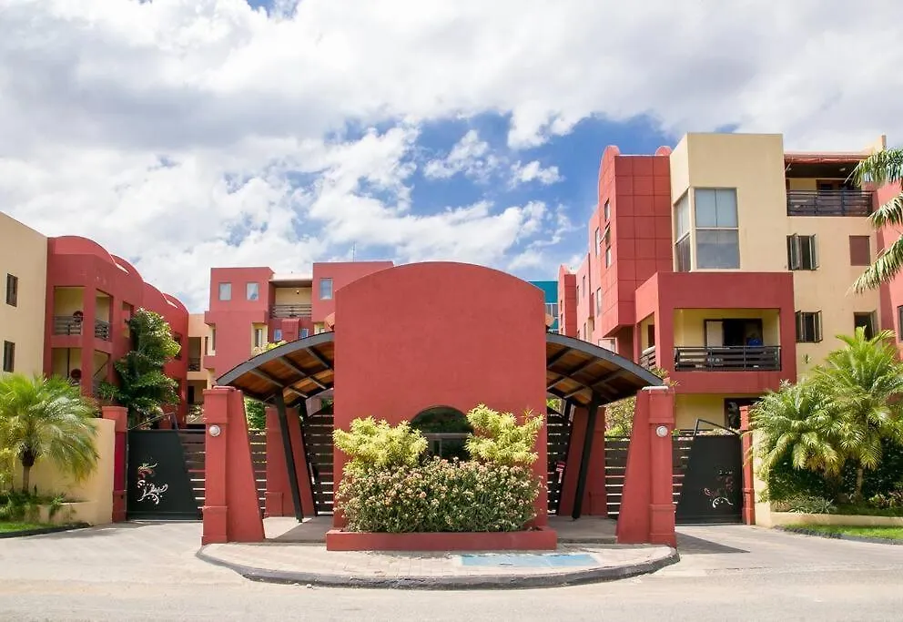 Choose To Be Happy At The Argyle - One Bedroom With Pool Kingston